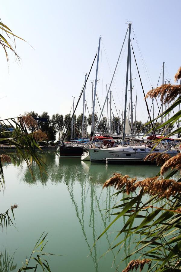 Luz Del Sol Balatonlelle Apartment Exterior photo